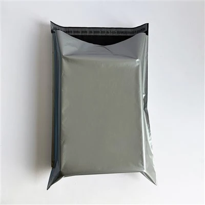 Zilveren pakkettas